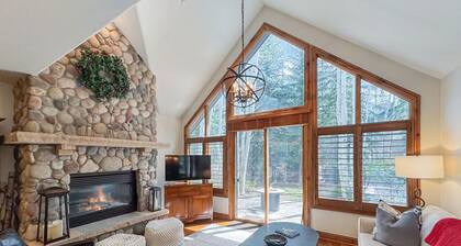 Ski-In/Ski-Out, Luxury, Ground Level Townhome in Arrowhead - Beaver Creek