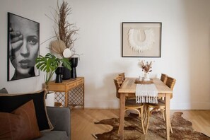 Dining - Modern 2BR Boho Apt One Block From The Beach (Bondi Beach)