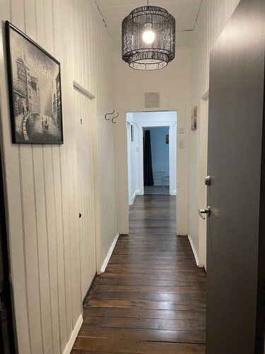 3 bedroom Cottage Sth Grafton with ensuite, AC, WI-FI, Parkin near river & town.
