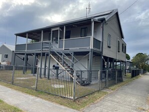 Exterior - 3 bedroom Cottage Sth Grafton with ensuite, AC, WI-FI, Parkin near river & town. (South Grafton)