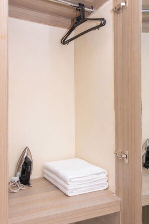 Interior - Cozy 1-bedroom apartment in delightful Nairobi with fitness room (Nairobi)