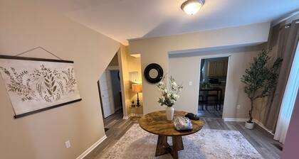 Charming 3BR Home - Near KDMC & Downtown
