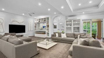 Apartment | Living room