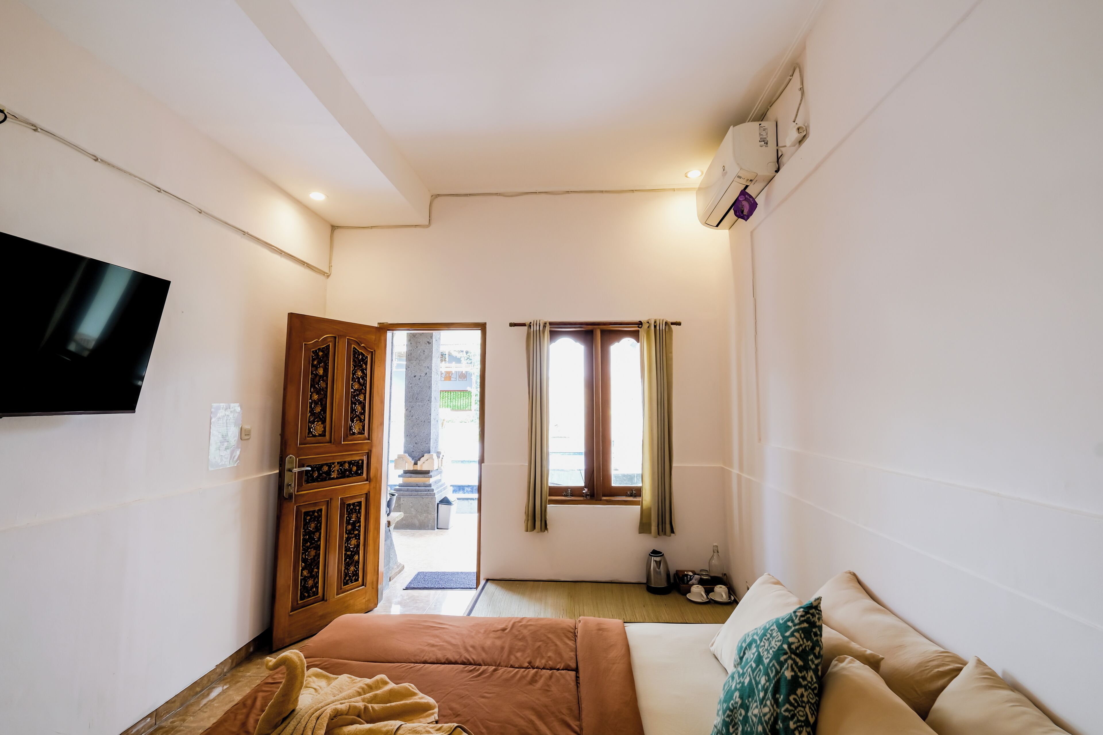 Kamar Double Superior, balkon, pemandangan kolam renang | Interior