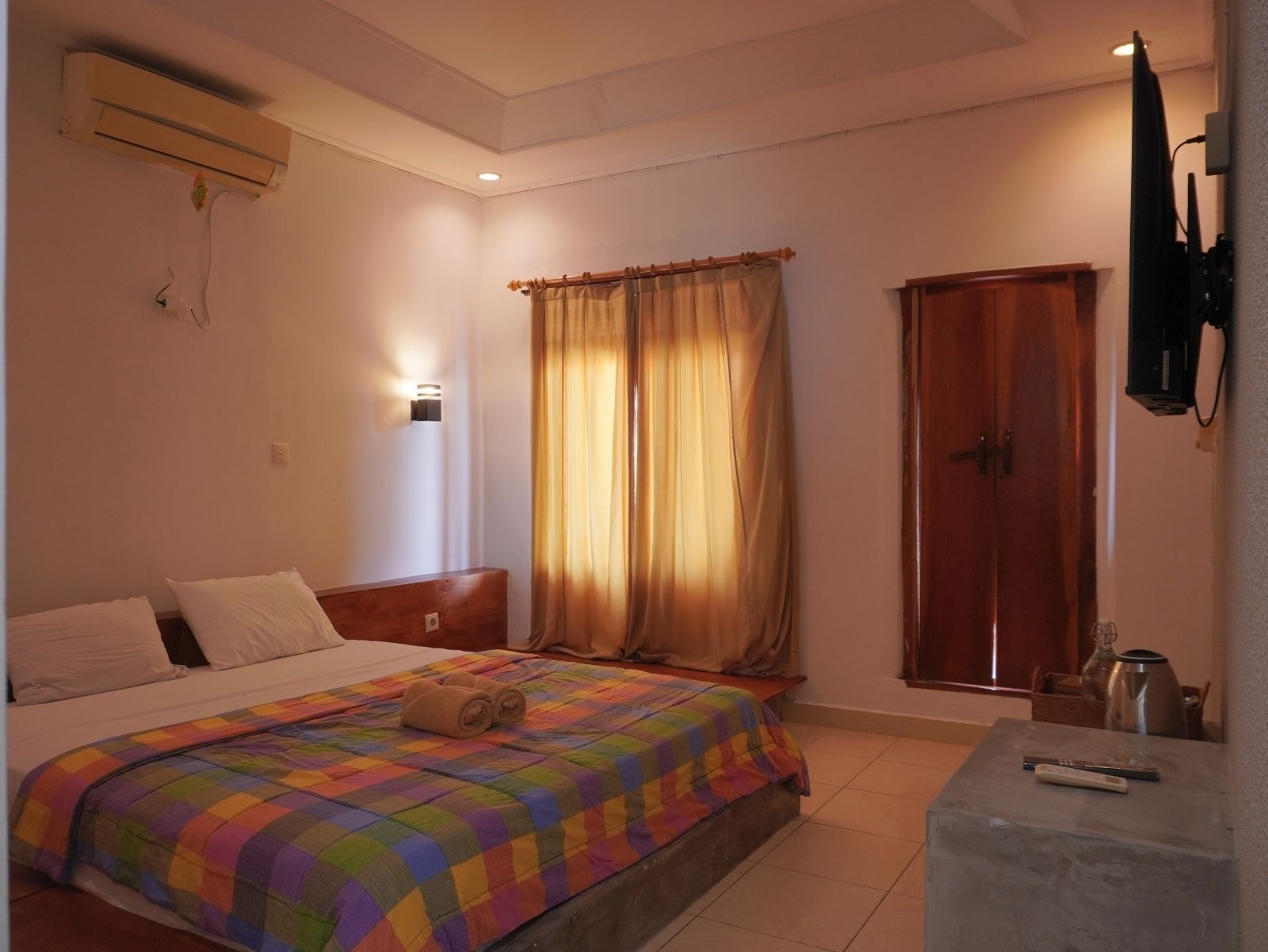 Habitación doble estándar, balcón | Wifi gratis 