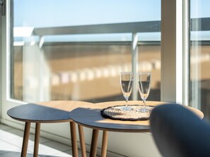Dining - centrally located apartment by the beach (Koksijde)
