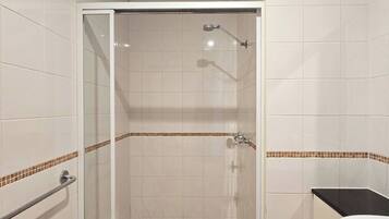 Shared Dormitory, 1 Bedroom | Bathroom