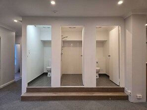 Dortoir Partagé, 1 chambre | Salle de bain
