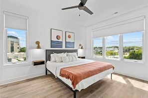 4 Schlafzimmer, Bügeleisen/Bügelbrett, kostenloses WLAN, Bettwäsche