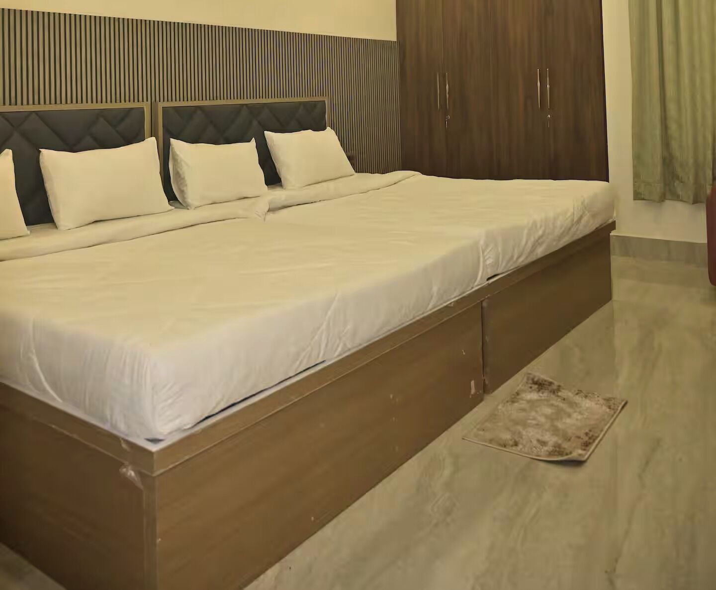 Family Room, City View | In-room safe, free WiFi