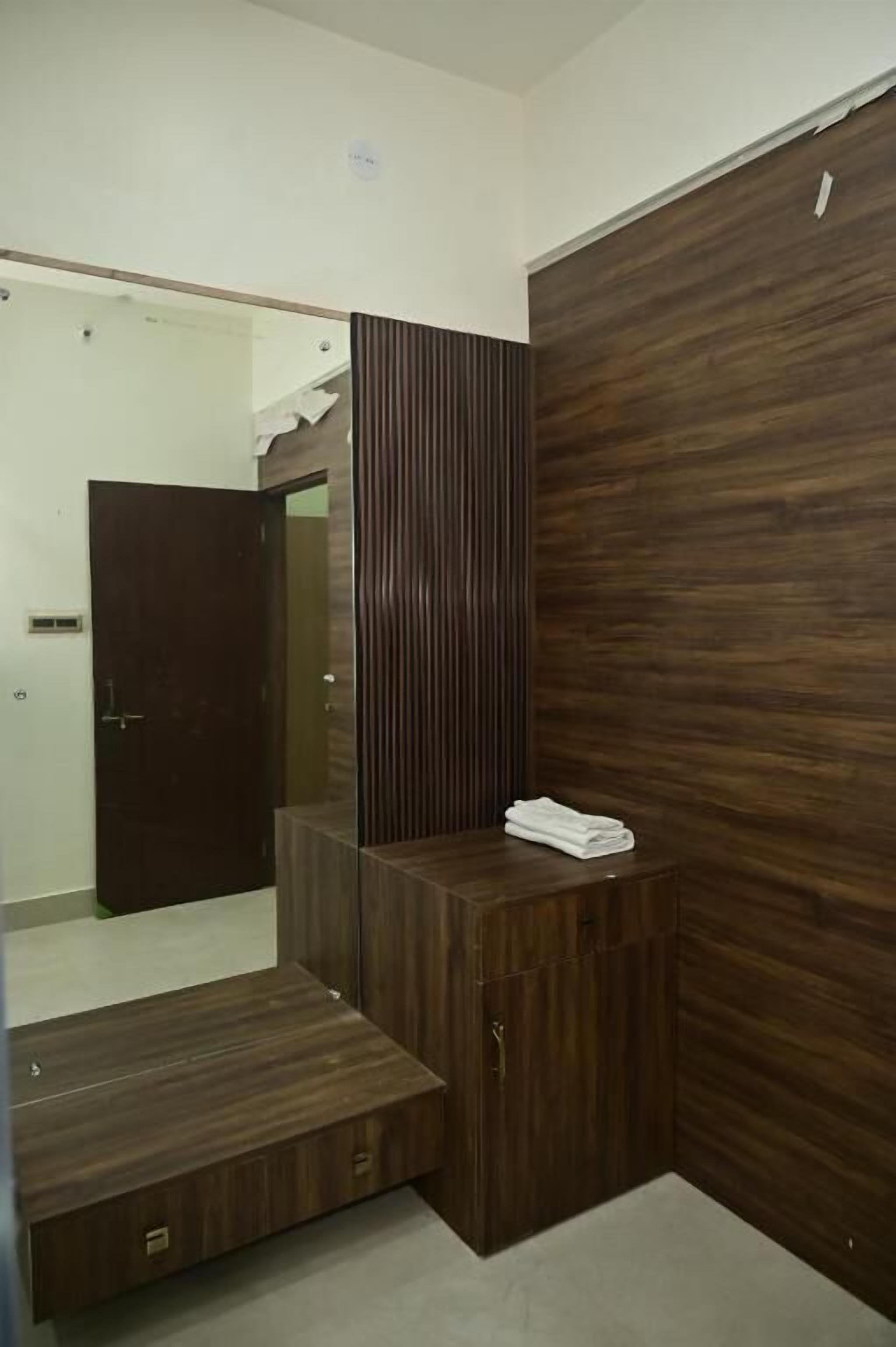 Deluxe tweepersoonskamer, uitzicht op stad | Interieur