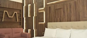 Hotel Green Crystal
