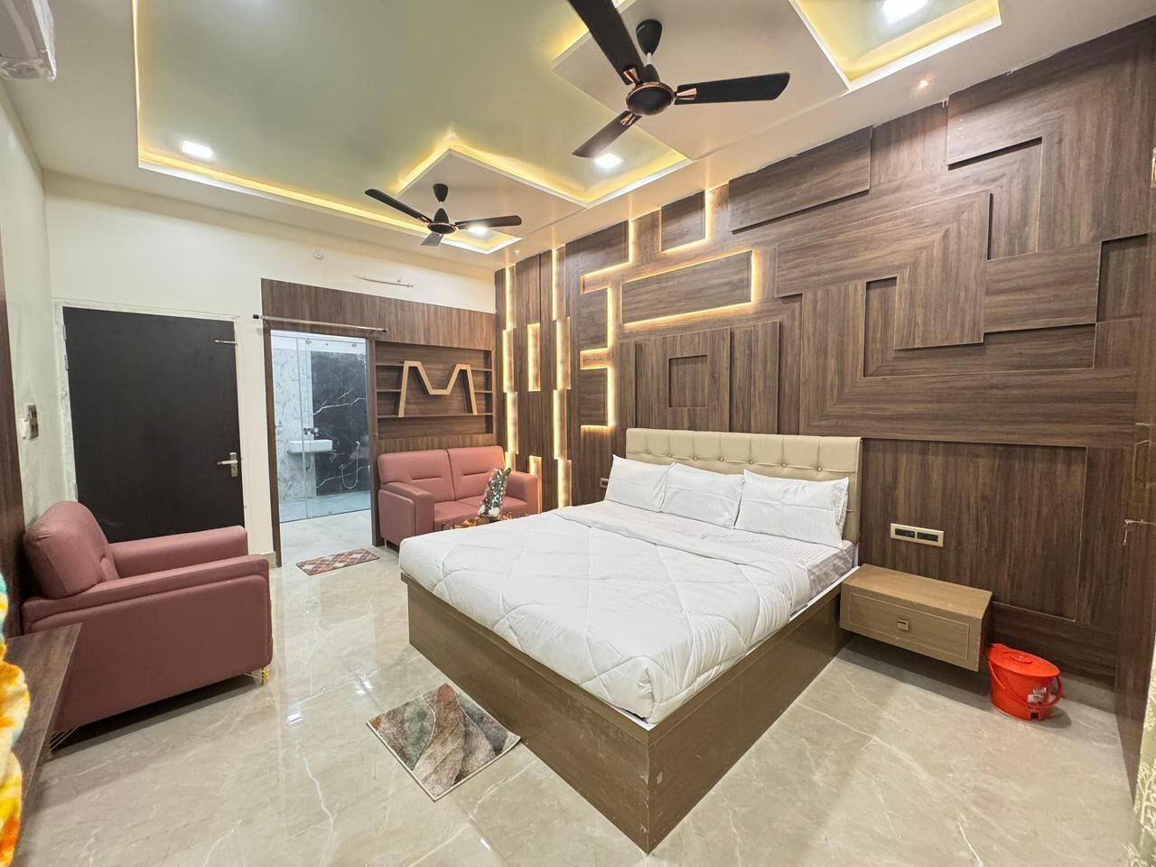 Superior Double Room, City View | In-room safe, free WiFi