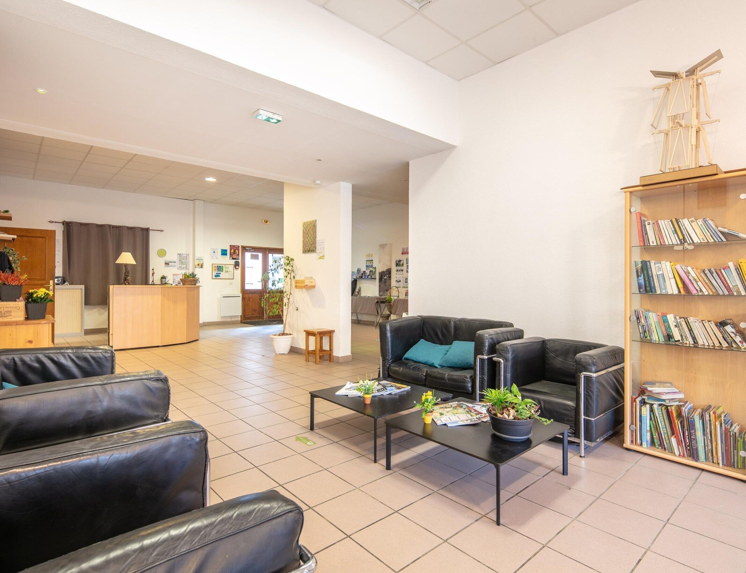 Apartment | Lobby