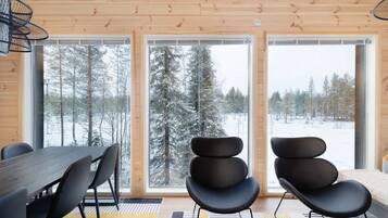 Superior Duplex, 2 Bedrooms, Sauna | Dining