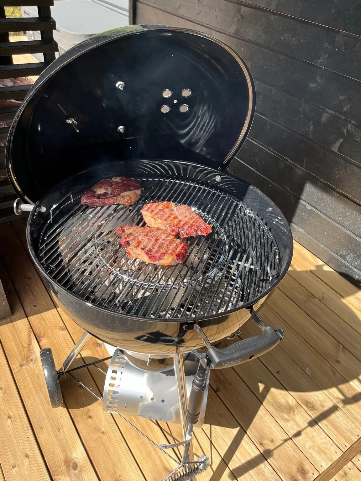Grillaus-/piknikalue