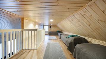Superior Duplex, 2 Bedrooms, Sauna | Iron/ironing board, free WiFi
