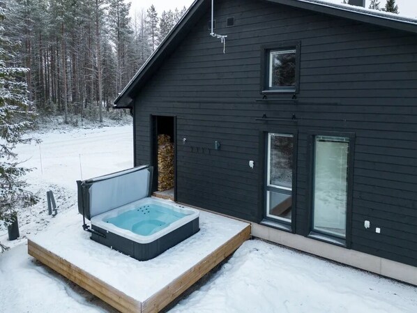 Utendørs boblebad