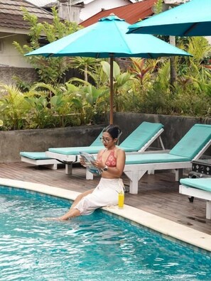 Kolam renang terbuka 
