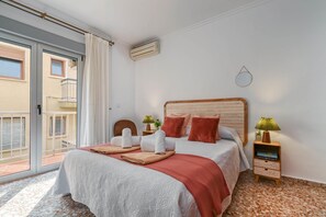 Iron/ironing board, WiFi, bed sheets - Pueblo Historico - Javea, Costa Blanca (Javea)