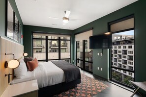Unclassified image, 2 of 18, button - Superior Suite - Unit 306 (Nashville)