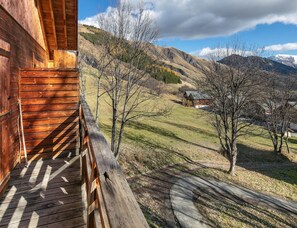 Apartment | Balcony - Cosy Alpine Studio With Wellness Access (Saint-Sorlin-d'Arves)