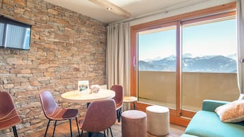 Apartment | Living room
