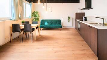 Classic Apartment, 3 Bedrooms | Dining