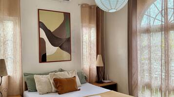 3 bedrooms, WiFi, bed sheets, wheelchair access