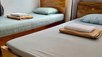 3 bedrooms, WiFi, bed sheets, wheelchair access