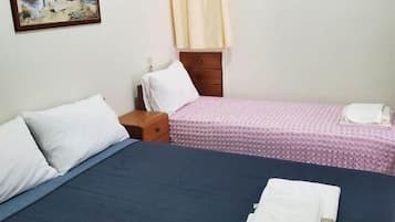 Iron/ironing board, free WiFi, bed sheets