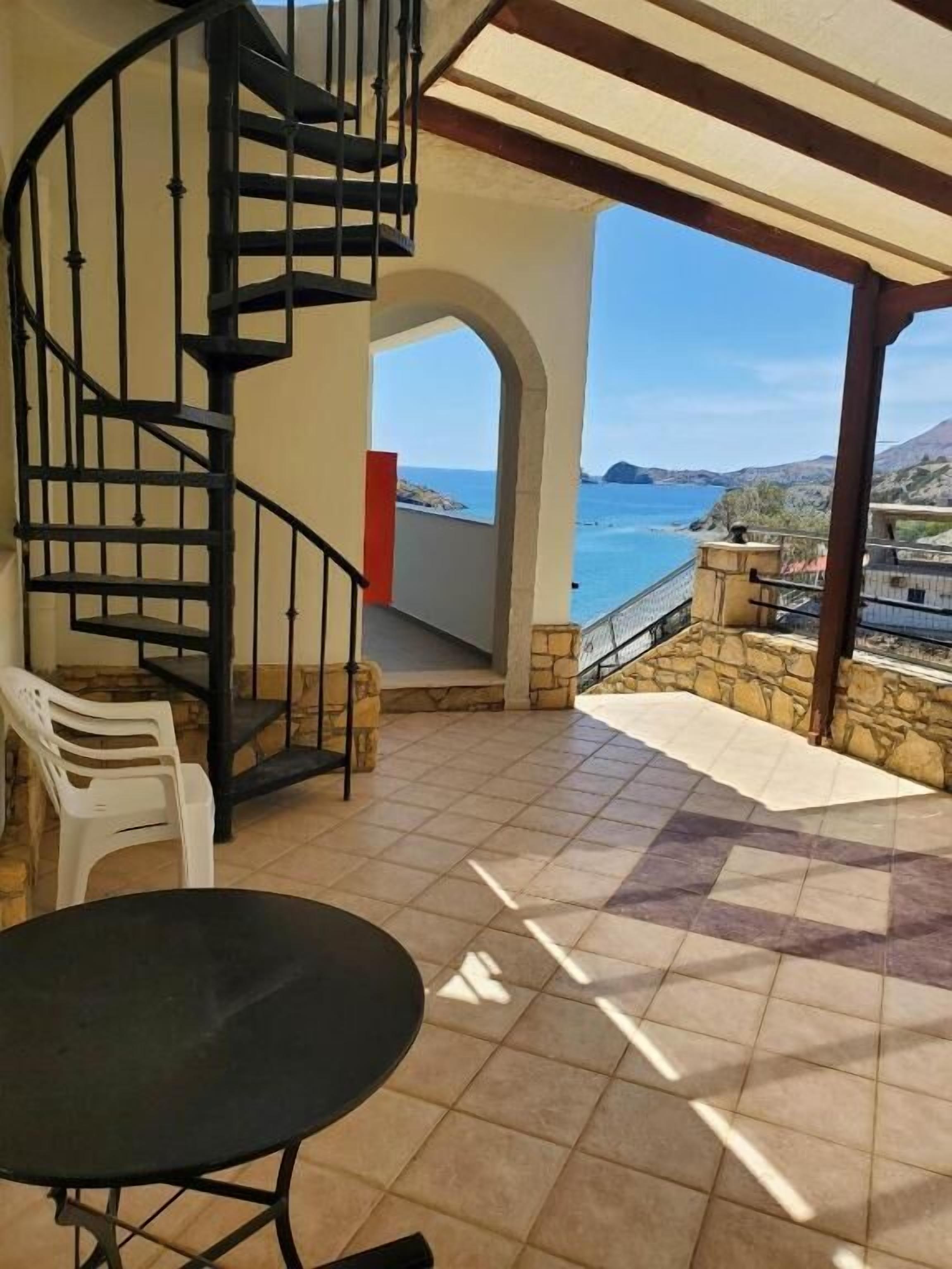 Quadruple Room, Mountain View | Property grounds