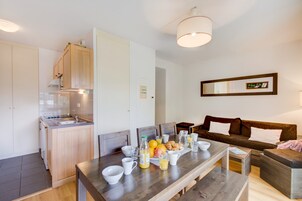 Apartment | Dining