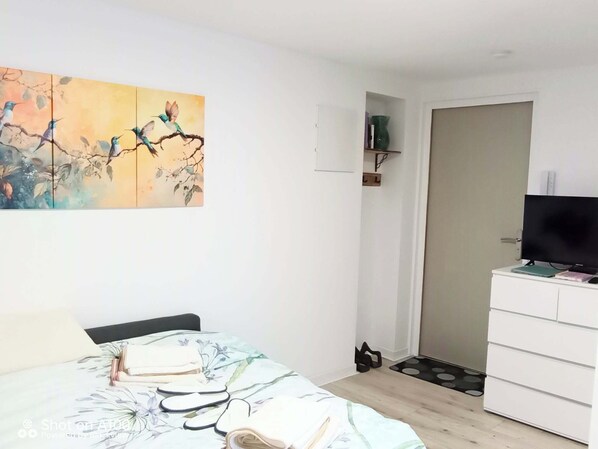 Iron/ironing board, travel cot, free WiFi, bed sheets - Vrbo Property (Luxeuil-les-Bains)