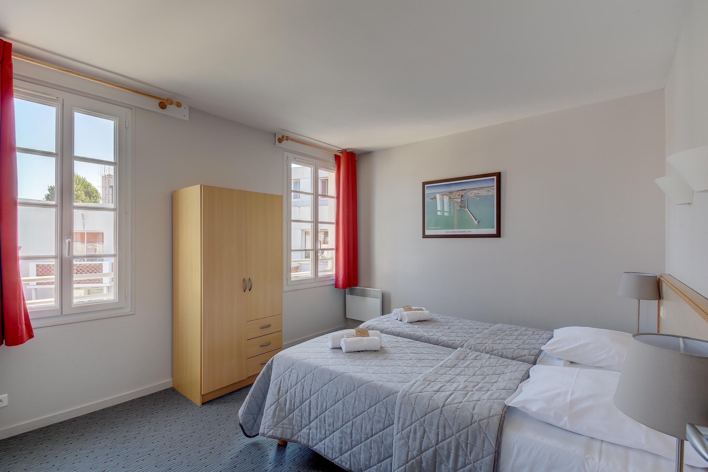 Apartment | 1 bedroom, bed sheets
