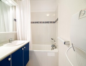 Apartment | Badezimmer