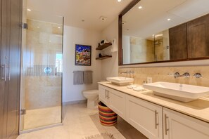 Hair dryer, towels - Beautiful Condo in Romantic Zone! Pacifica 502 2BD Condo for rent in Old Town, P (Puerto Vallarta)