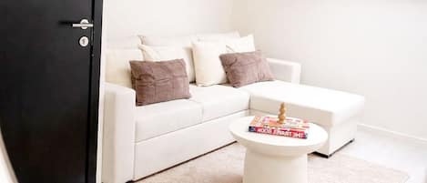 Basic Apartment | Iron/ironing board, free WiFi