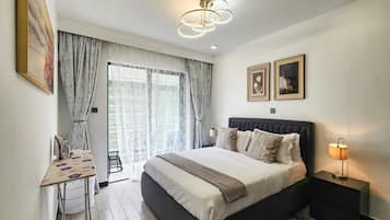 Comfort Apartment, Balcony, City View | Blackout curtains, iron/ironing board, free WiFi