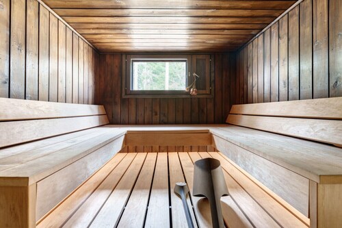 4BDR Family Home by Lapland Host
