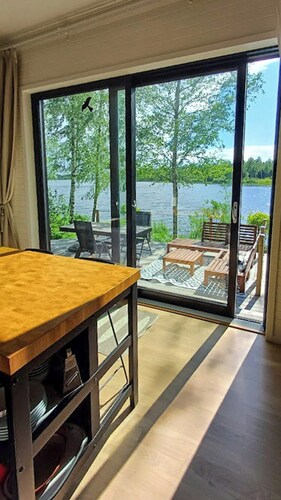 Cottage with lake view and boat at Lake Storsjön