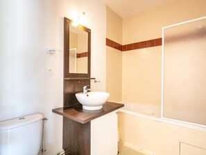 Apartemen | Kamar mandi