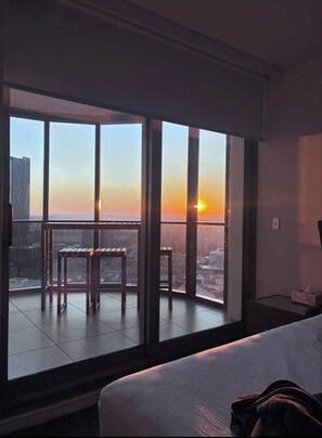 In-room safe, iron/ironing board, WiFi - High Rise Luxury With Skyline Views (Parramatta)