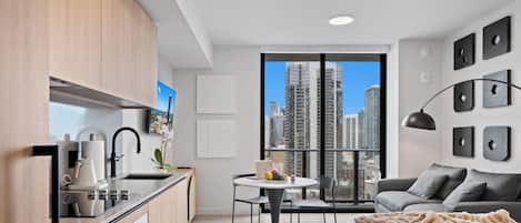 Studio Junior, vue ville | Intérieur