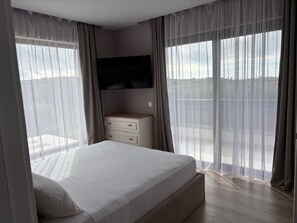 Iron/ironing board, WiFi, bed sheets - Luna Villas Selene by RentalsPro - Portaria Beach (Nea Moudania)