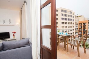 Interior - Barcelona center family apartment 7 (Barcelona)