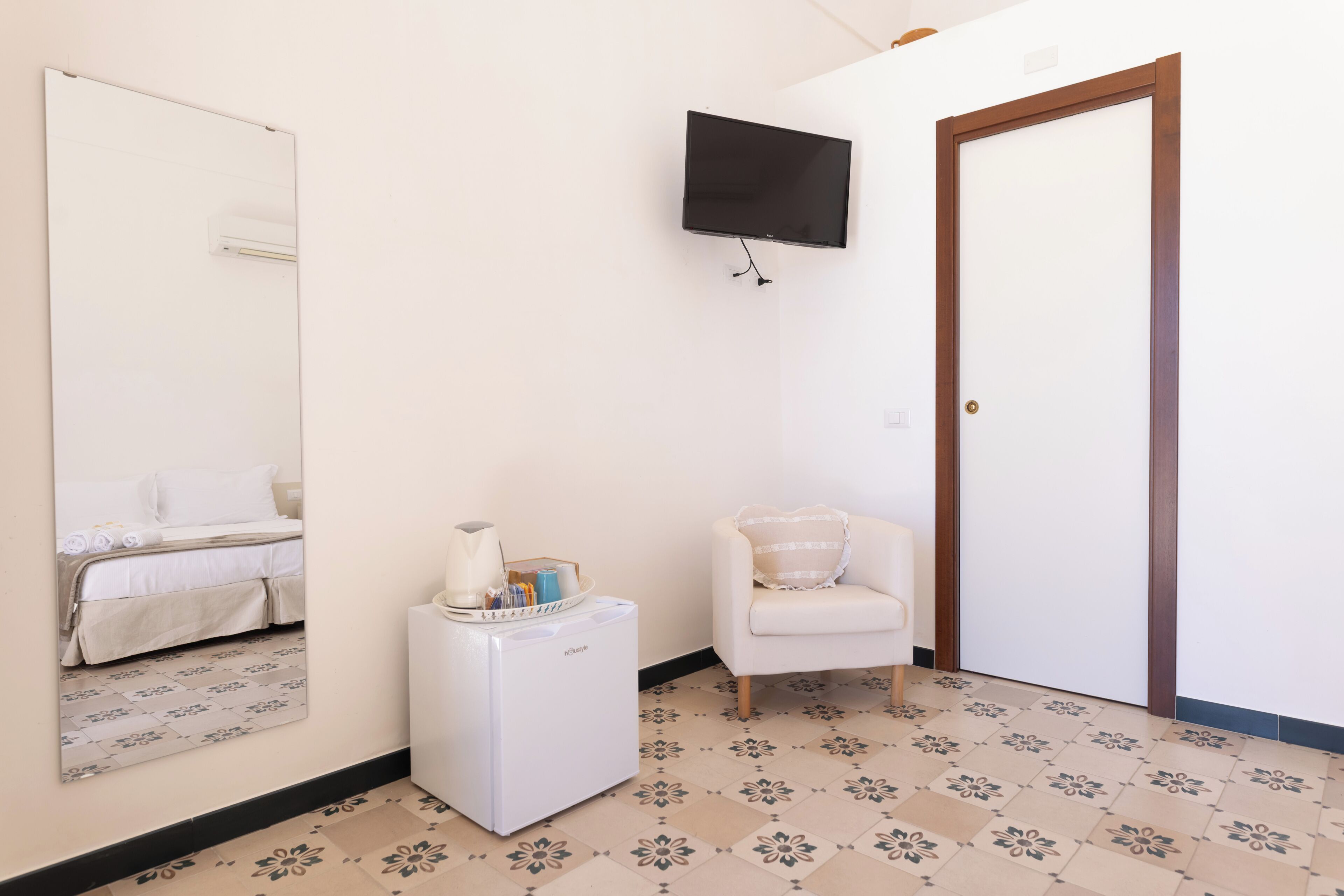 Chambre Triple Confort, patio | Intérieur