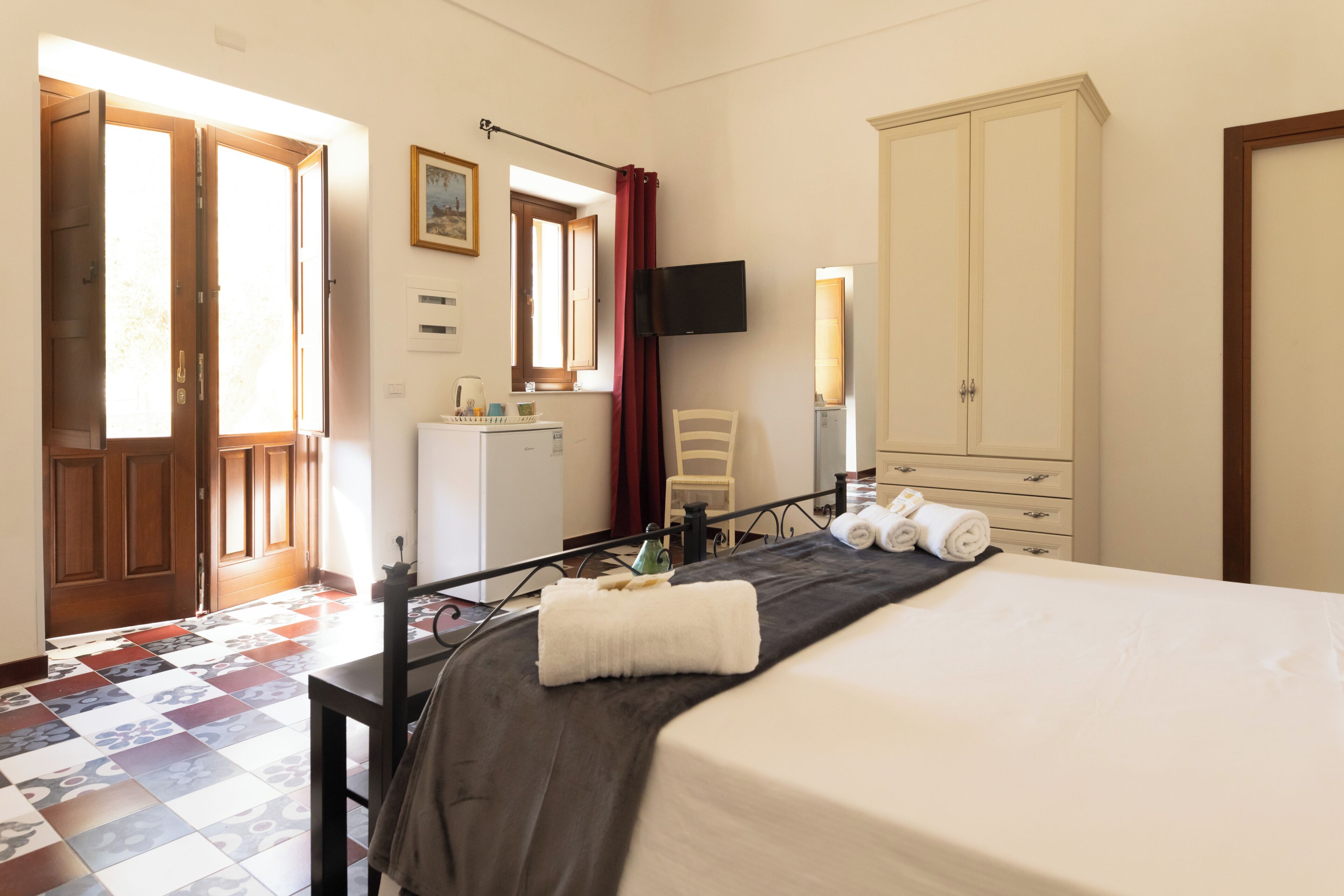 Comfort Triple Room, Patio | Free WiFi