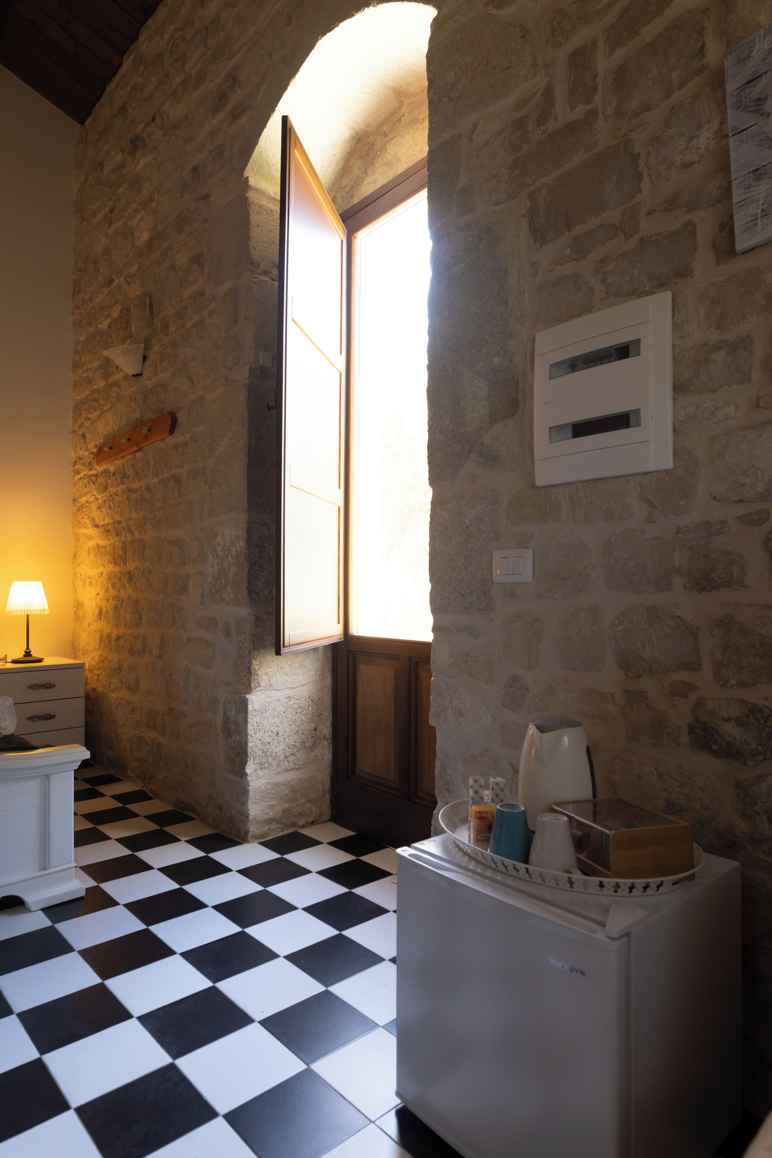 Chambre Triple Deluxe, patio | Intérieur