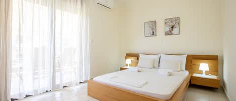 WiFi, bed sheets